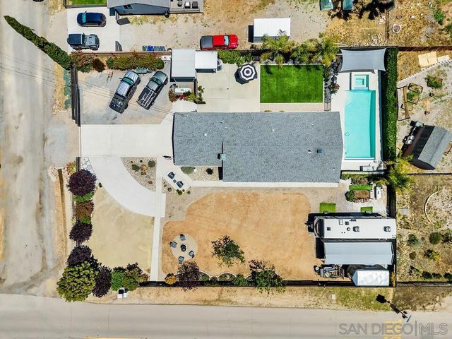 1852 EL CAJON LN., Ramona, CA 92065