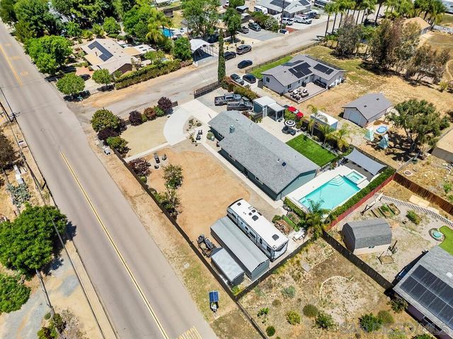 1852 EL CAJON LN., Ramona, CA 92065