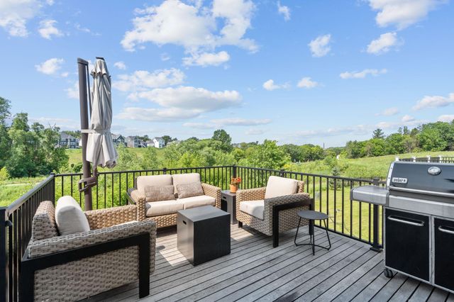 5054 Boulder Lane, Chaska, MN 55318