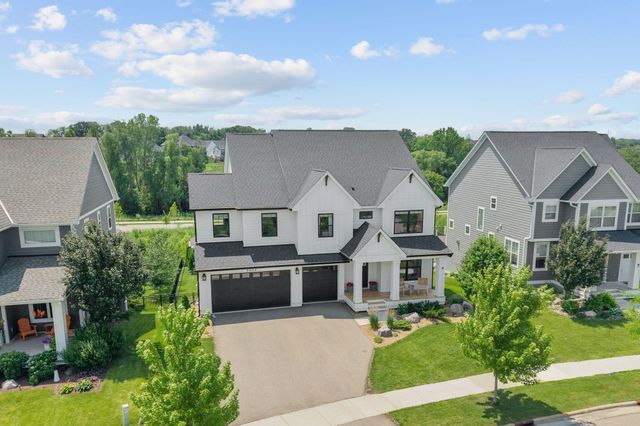 5054 Boulder Lane, Chaska, MN 55318