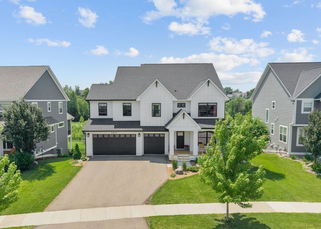 5054 Boulder Lane, Chaska, MN 55318