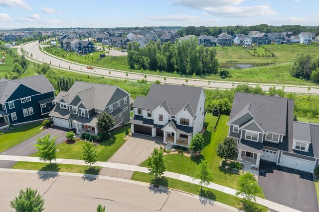 5054 Boulder Lane, Chaska, MN 55318