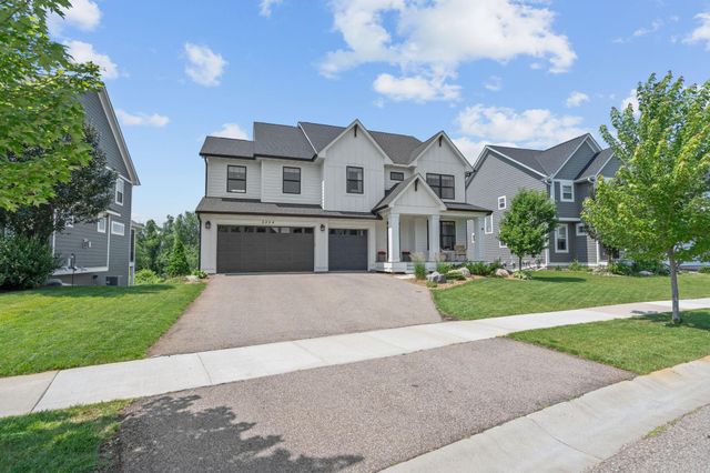 5054 Boulder Lane, Chaska, MN 55318