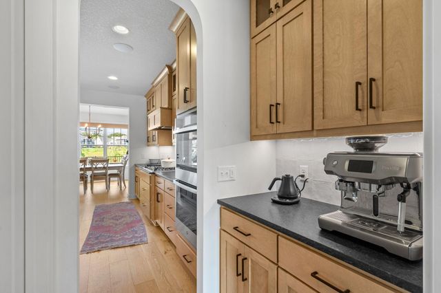 5054 Boulder Lane, Chaska, MN 55318