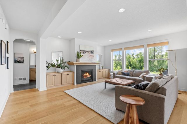5054 Boulder Lane, Chaska, MN 55318