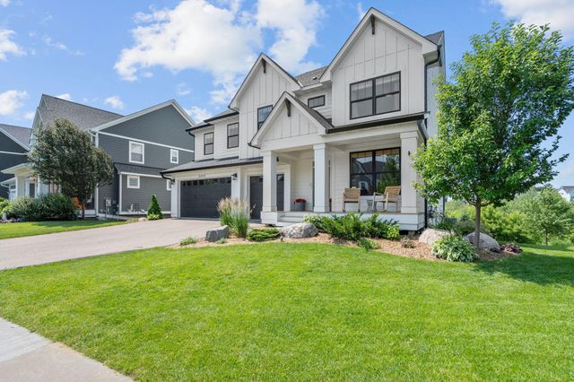 5054 Boulder Lane, Chaska, MN 55318