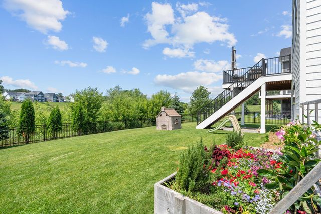 5054 Boulder Lane, Chaska, MN 55318