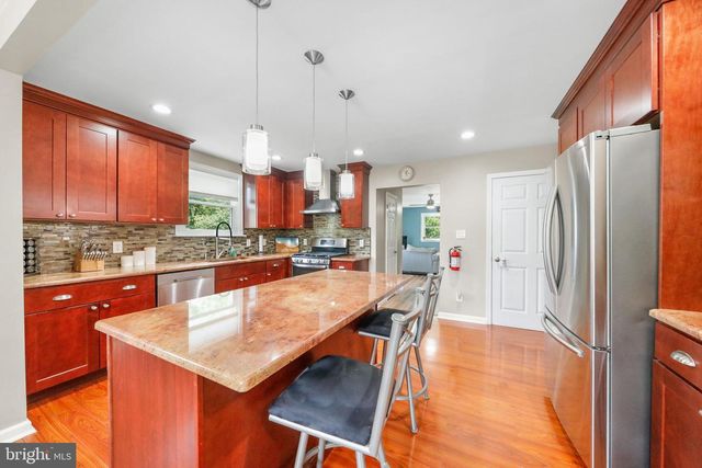745 ASTON MARTIN DR, Lindenwold, NJ 08021