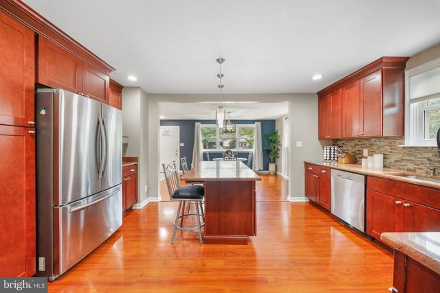 745 ASTON MARTIN DR, Lindenwold, NJ 08021