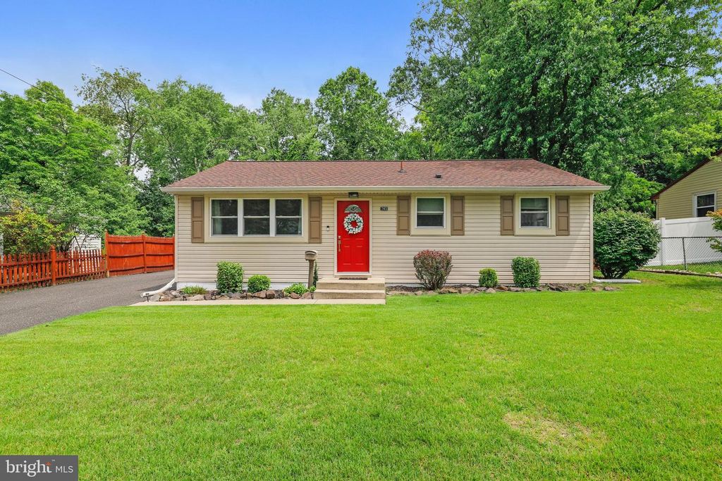745 ASTON MARTIN DR, Lindenwold, NJ 08021