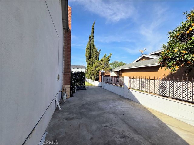 926 E Bastanchury, Placentia, CA 92870