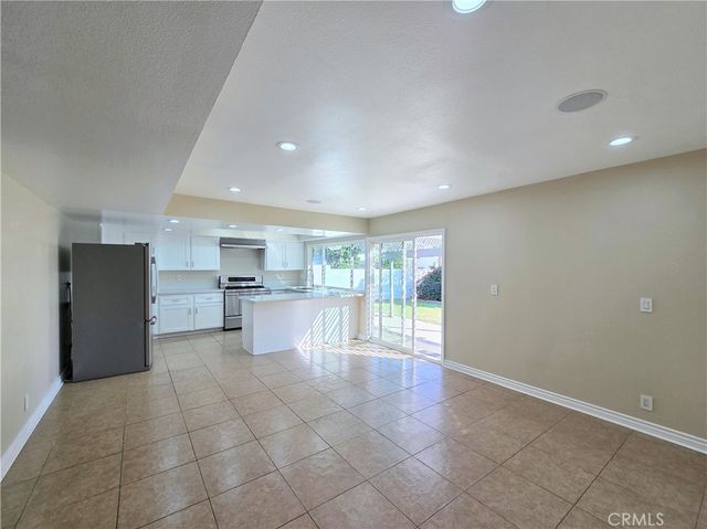 926 E Bastanchury, Placentia, CA 92870
