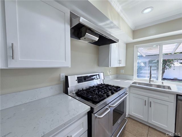 926 E Bastanchury, Placentia, CA 92870