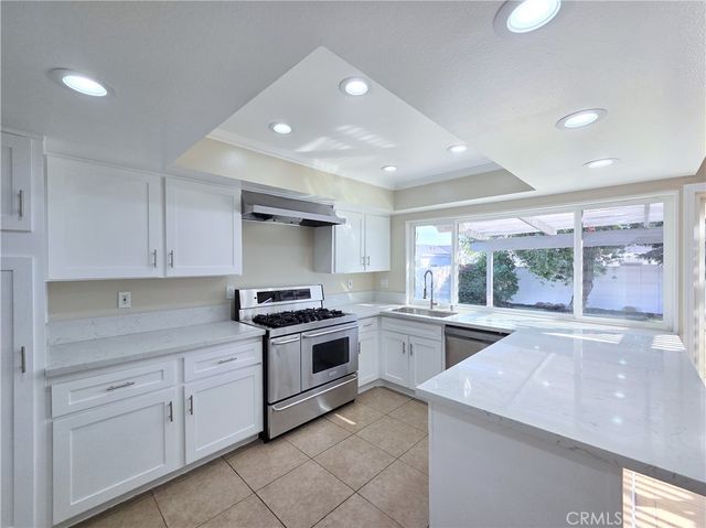 926 E Bastanchury, Placentia, CA 92870