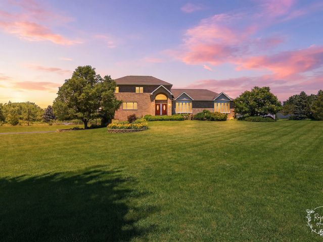 8240 W Yorkshire Lane, Monee, IL 60449