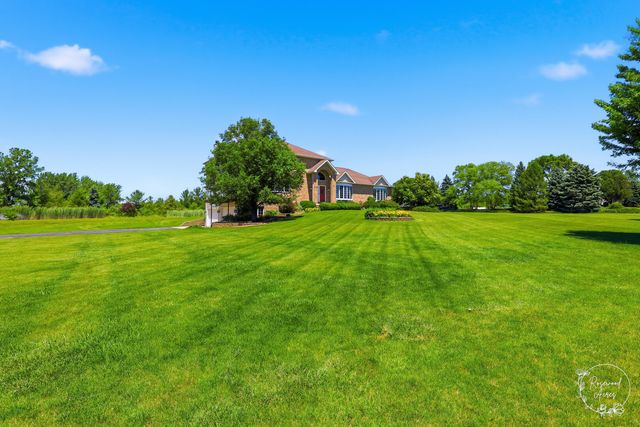8240 W Yorkshire Lane, Monee, IL 60449