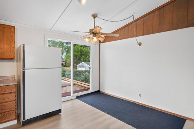1582 3rd Street E, Saint Paul, MN 55106