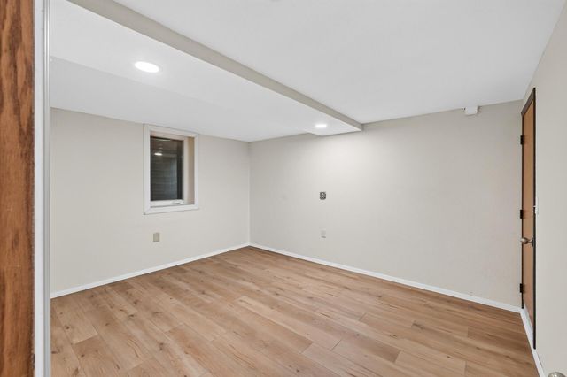 1582 3rd Street E, Saint Paul, MN 55106