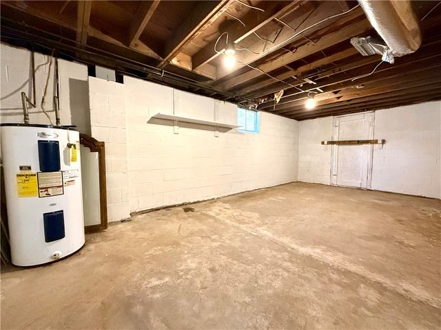 226 Cottage Ave, Masontown, PA 15461