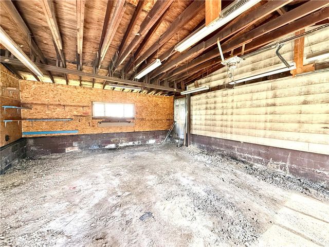 226 Cottage Ave, Masontown, PA 15461