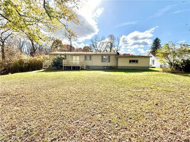 226 Cottage Ave, Masontown, PA 15461