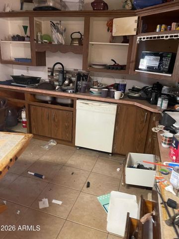 3401 W SAINT MORITZ Lane, Phoenix, AZ 85053