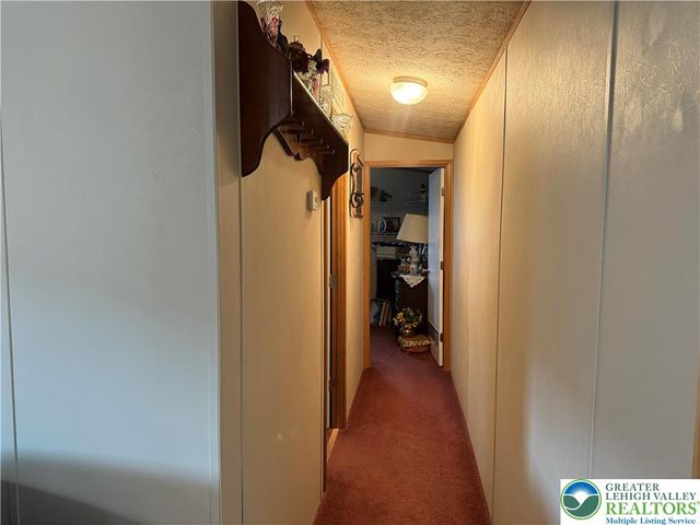 15 Chestnut Ridge Circle, Lower Towamensing Tp, PA 18058