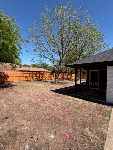 108 Amory Drive, Benbrook, TX 76126