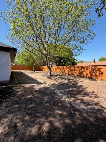 108 Amory Drive, Benbrook, TX 76126