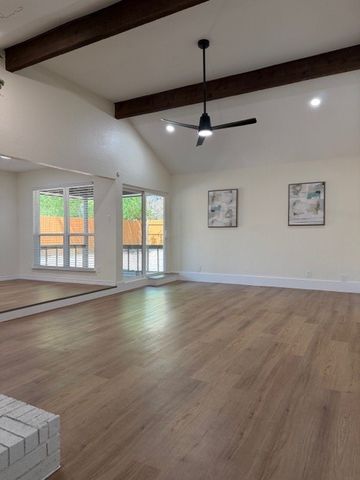 108 Amory Drive, Benbrook, TX 76126