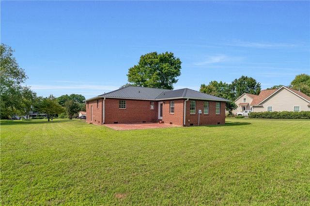 3533 Pelzer Highway, Easley, SC 29642