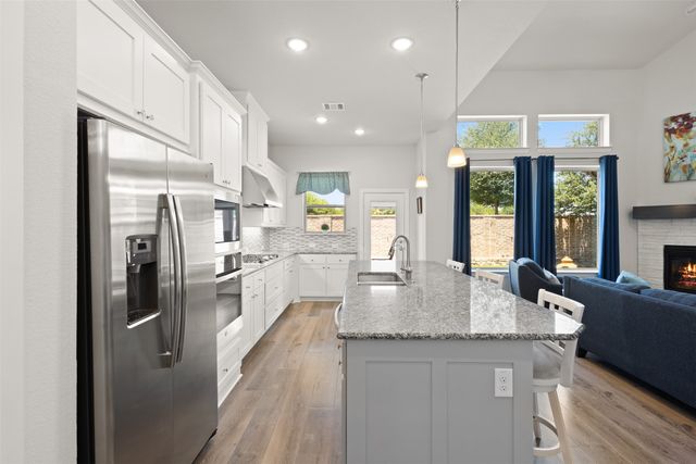 2617 High Bluff Drive, Mansfield, TX 76063