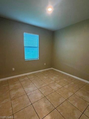 1841 NW 20th AVE, Cape Coral, FL 33993