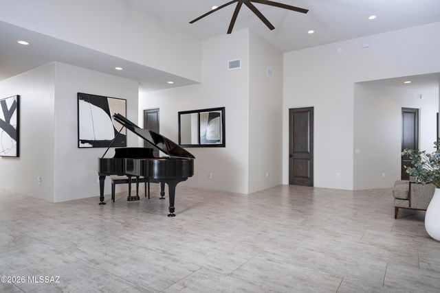 7993 N Pima Village Court, Tucson, AZ 85718