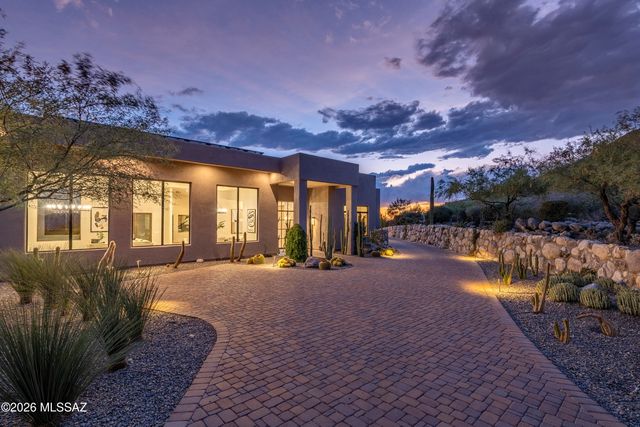 7993 N Pima Village Court, Tucson, AZ 85718