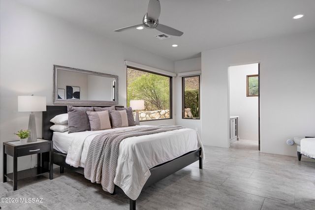 7993 N Pima Village Court, Tucson, AZ 85718