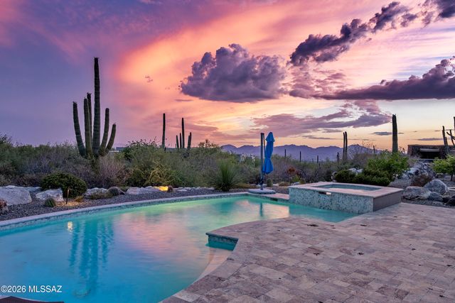 7993 N Pima Village Court, Tucson, AZ 85718