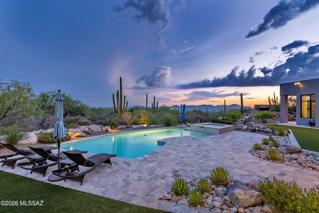 7993 N Pima Village Court, Tucson, AZ 85718
