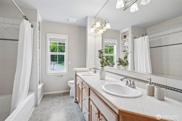 10406 172nd Avenue SE, Renton, WA 98059