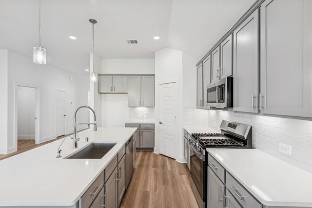 16944 Jim Sharp Drive, Montgomery, TX 77316