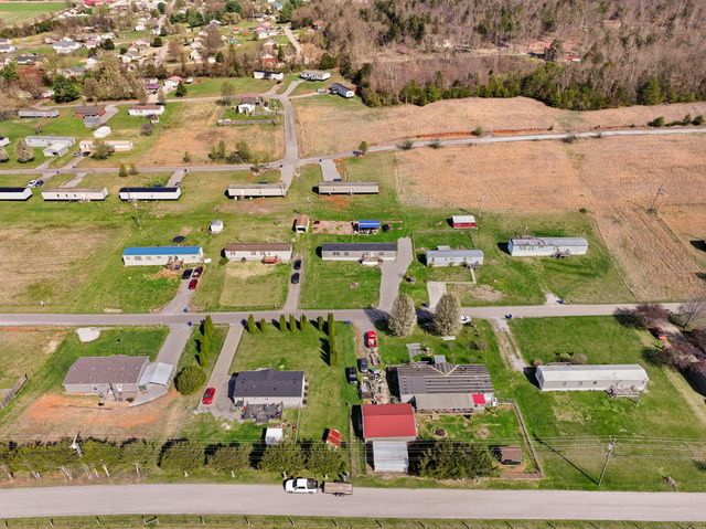 345 Bonnie Blue Lane, Bronston, KY 42518