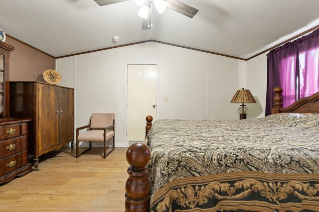 345 Bonnie Blue Lane, Bronston, KY 42518