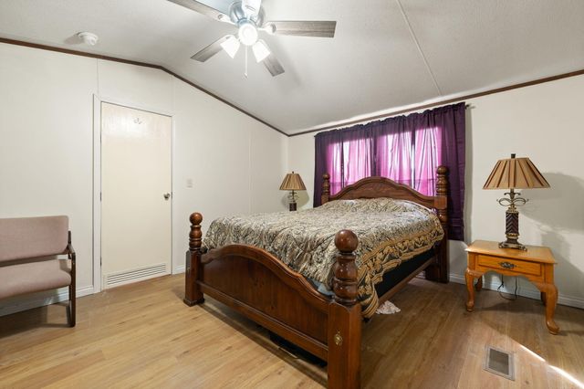 345 Bonnie Blue Lane, Bronston, KY 42518