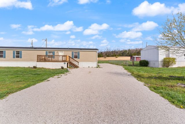 345 Bonnie Blue Lane, Bronston, KY 42518