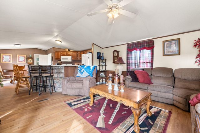 345 Bonnie Blue Lane, Bronston, KY 42518