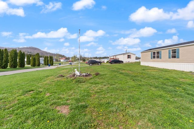 345 Bonnie Blue Lane, Bronston, KY 42518