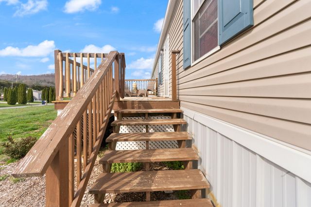 345 Bonnie Blue Lane, Bronston, KY 42518