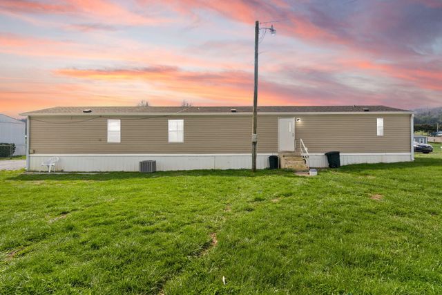 345 Bonnie Blue Lane, Bronston, KY 42518