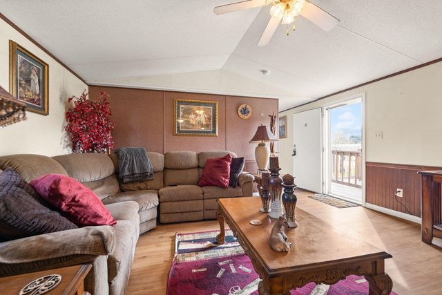 345 Bonnie Blue Lane, Bronston, KY 42518