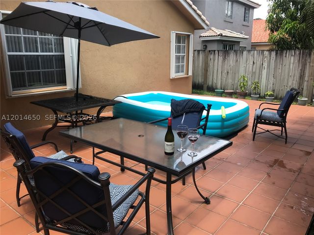 16654 SW 103rd Ln, Miami, FL 33196